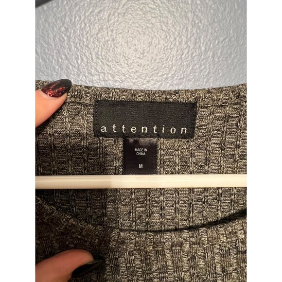 Y2K ATTENTION Heather Gray Cold Shoulder Mini Dress NWT Size Med Knit Like - Picture 3 of 9